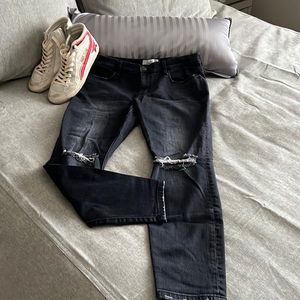 Current Elliott Black Jeans Distressed Wash